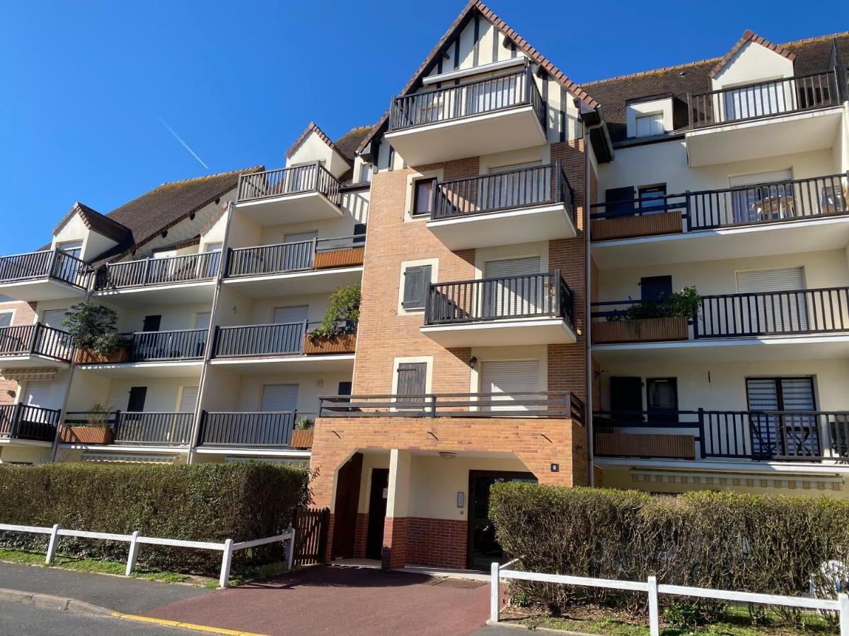 Cabourg T2 Cosy Avec Acces Direct Plage Bagian luar foto